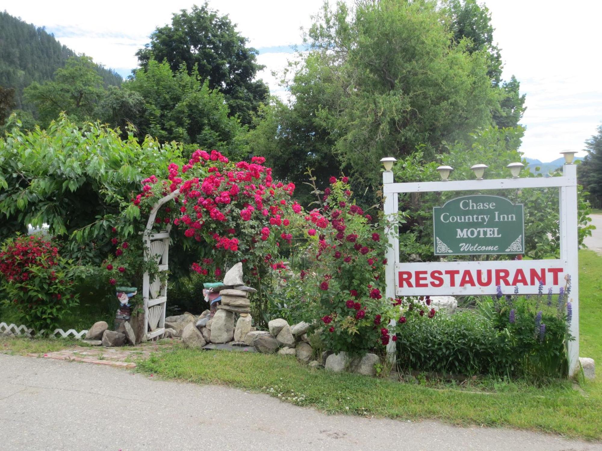 Chase Country Inn Kültér fotó