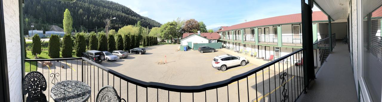 Chase Country Inn Kültér fotó
