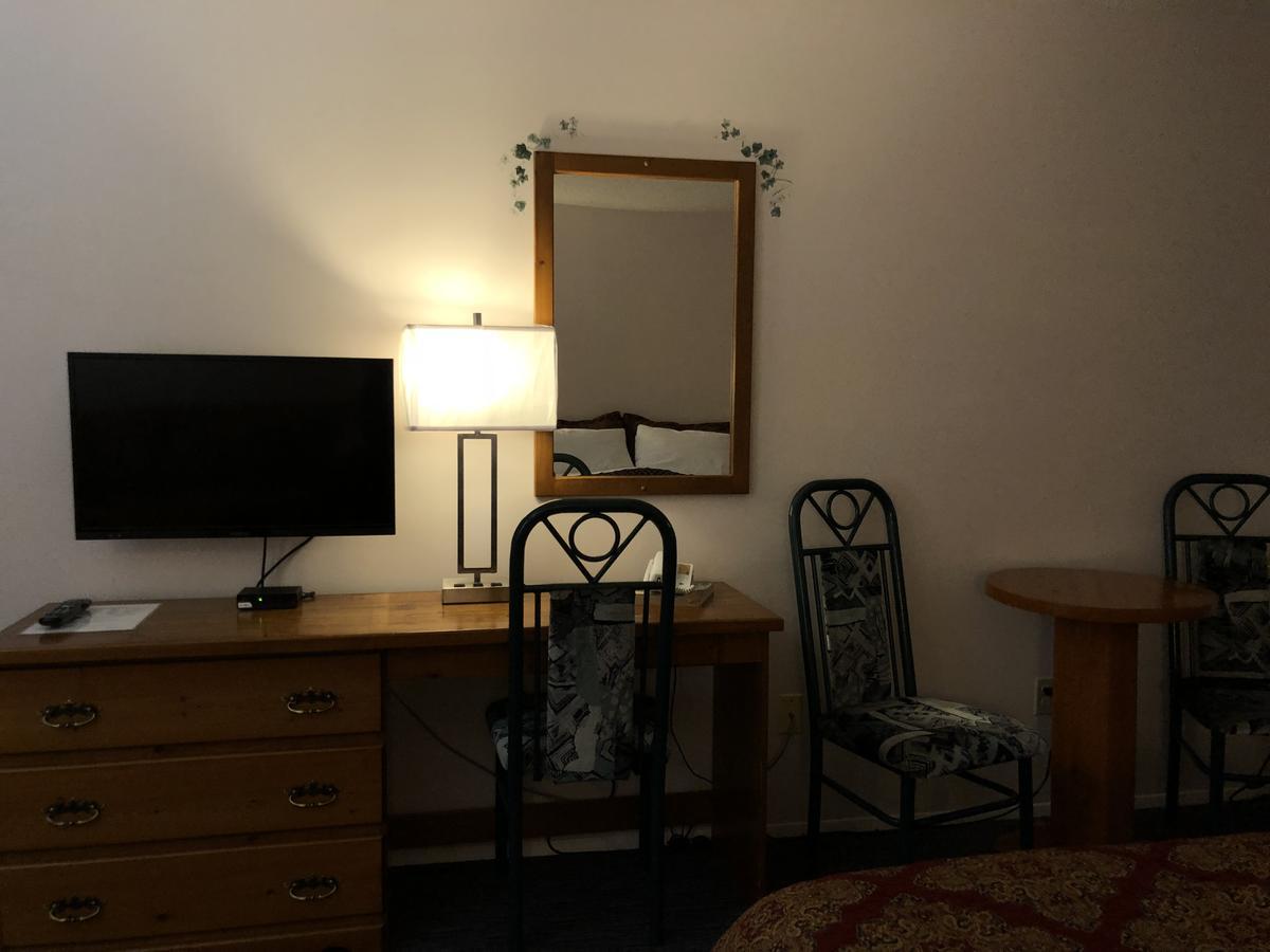 Chase Country Inn Kültér fotó